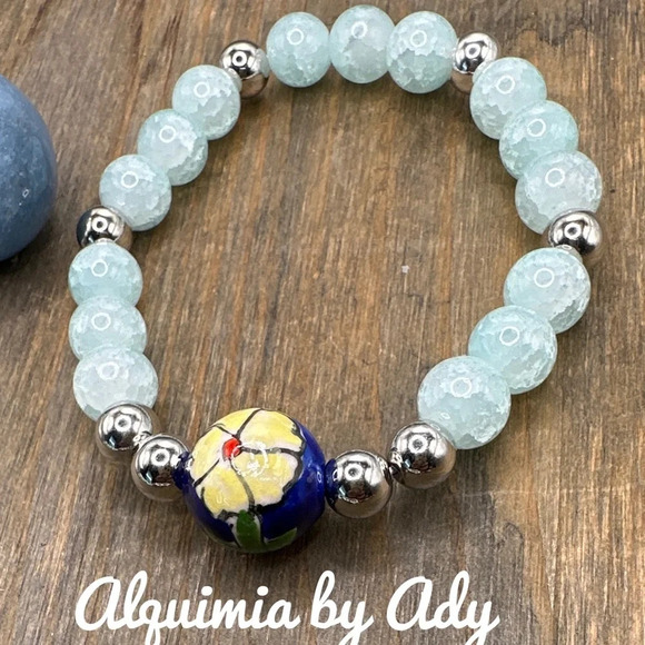 Chunky Blue crackled Quartz handmade beaded statement bracelet 10mm - Picture 1 of 2
